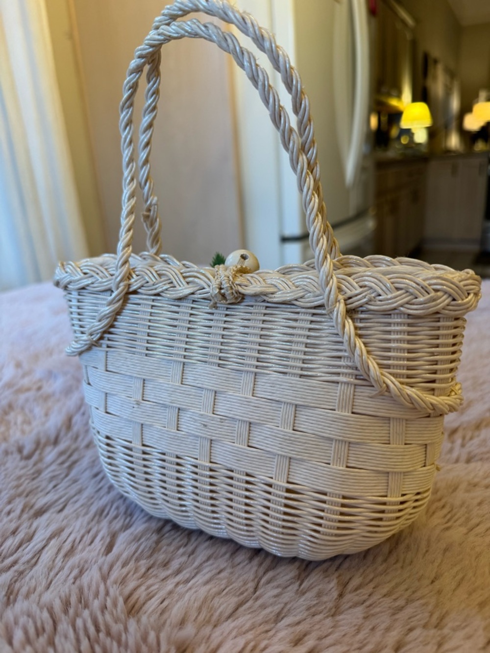 1950s - 60s Made in Japan Wicker Floral Basket Purse - Picture 3 of 7